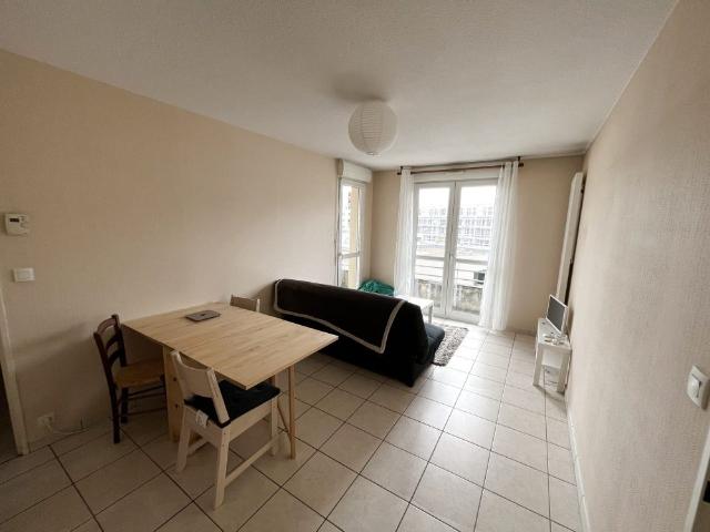 Location Appartement 2 pièces 41m² RODEZ 12000