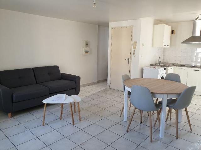 Location Appartement 2 pièces 41m² TROYES 10000