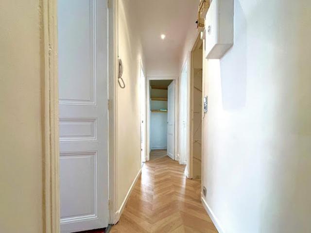 Location Appartement 2 pièces 42.76 m2 Marseille 1er