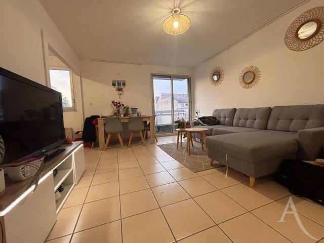 Location appartement 2 pièces, 42.89m², Bourges