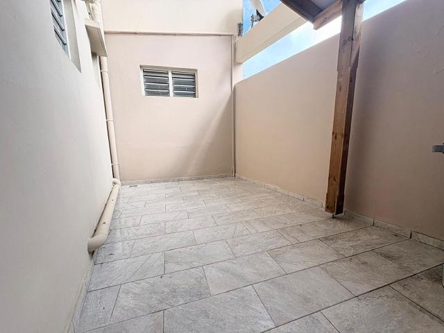 Location appartement 2 pièces, 42.89m², Saint Esprit