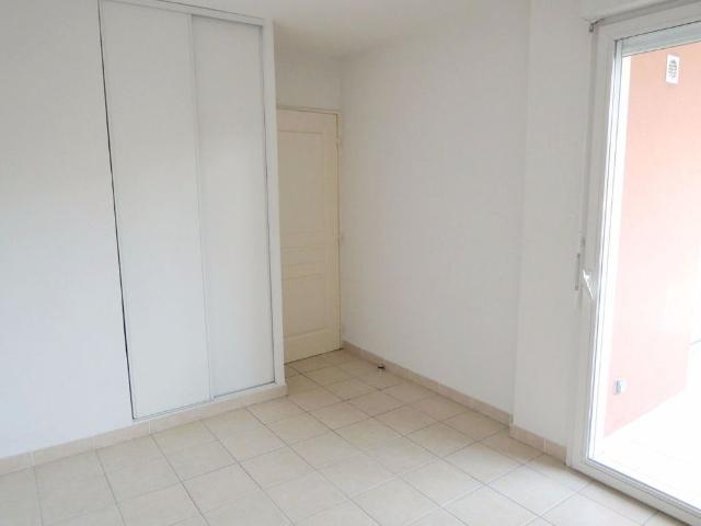 Location appartement 2 pièces, 42.94m², Nîmes