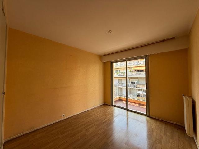 Location appartement 2 pièces, 42.07m², Nice