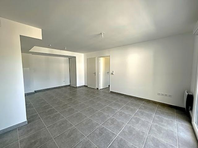 Location Appartement 2 pièces 42.32 m2 Saint Rémy de Provence