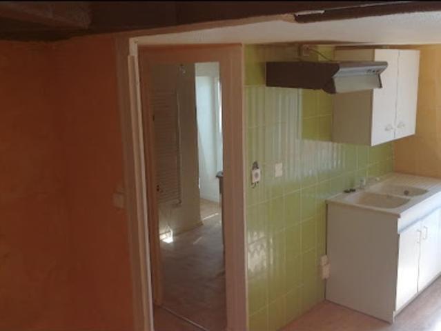 Location Appartement 2 pièces 42 m2 Lézinnes