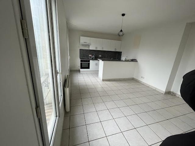 Location Appartement 2 pièces 42 m2 Livry Gargan