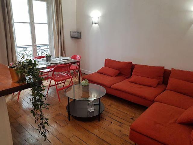 Location Appartement 2 pièces 42 m2 Paris 18ème