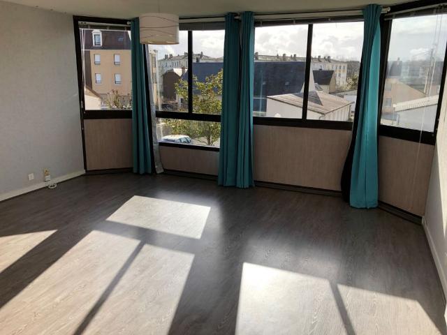 Location Appartement 2 pièces 42m²