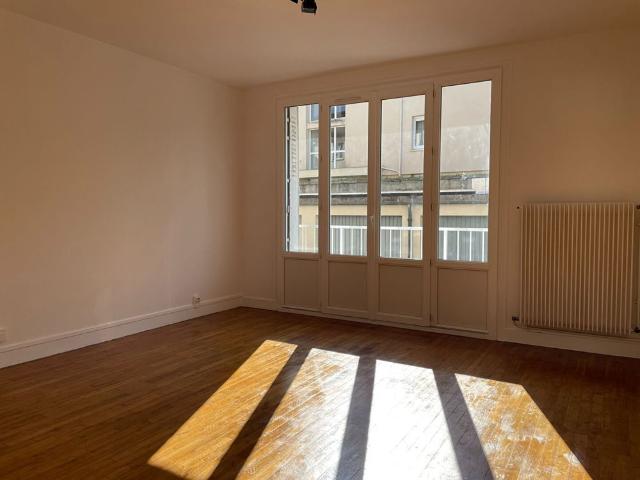 Location Appartement 2 pièces 42m²