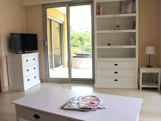 Location Appartement 2 pièces 42m² CAGNES SUR MER 06800