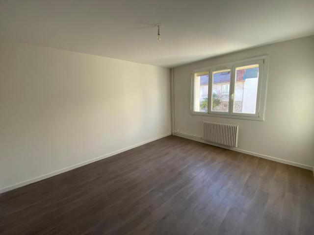 Location Appartement 2 pièces 42m² CLERMONT FERRAND 63000