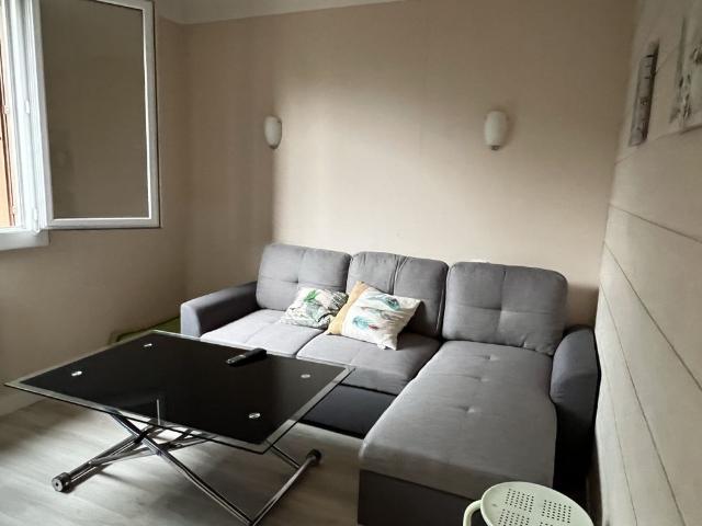 Location Appartement 2 pièces 42m² ALBERTVILLE 73200