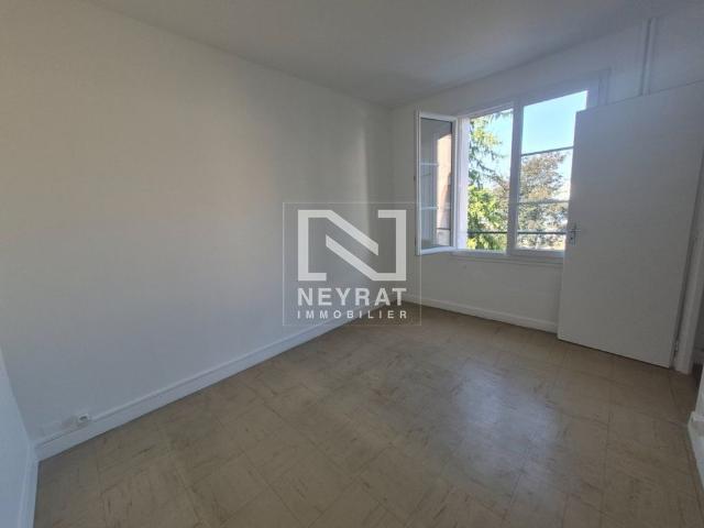 Location Appartement 2 pièces 42m² AUTUN 71400