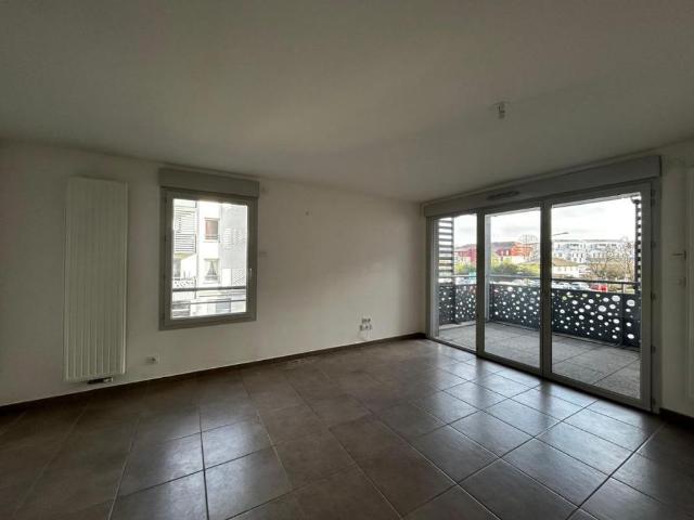 Location Appartement 2 pièces 42m² BONNEVILLE 74130