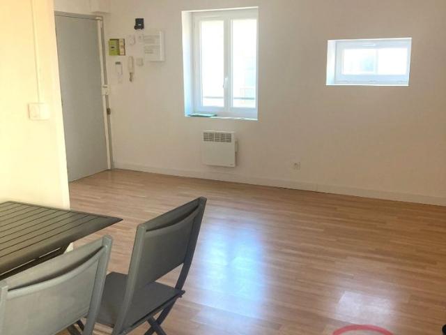 Location Appartement 2 pièces 42m² BEZIERS 34500