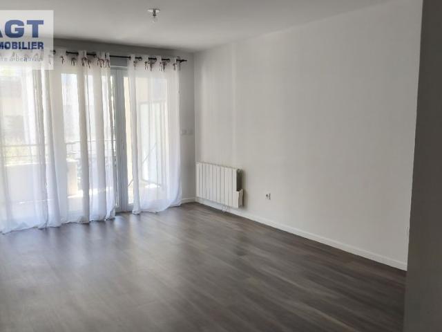Location Appartement 2 pièces 42m² BEAUVAIS 60000