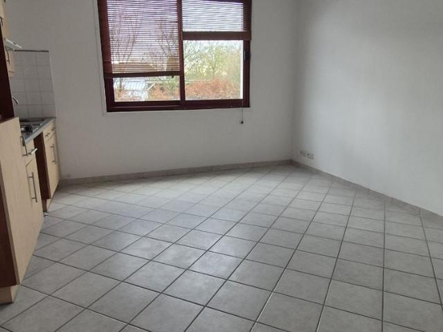 Location Appartement 2 pièces 42m² FEIGNIES 59750