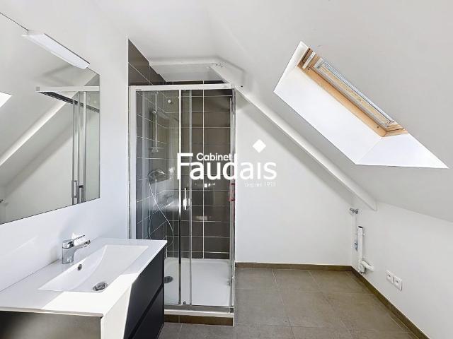 Location Appartement 2 pièces 42m² ISIGNY SUR MER 14230