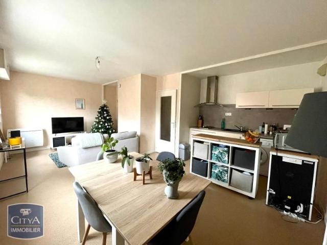 Location Appartement 2 pièces 42m² LAVAL 53000