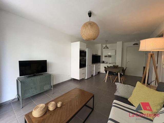 Location Appartement 2 pièces 42m² LA CIOTAT 13600