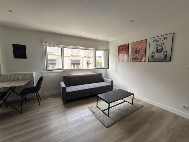 Location Appartement 2 pièces 42m² LE MANS 72000