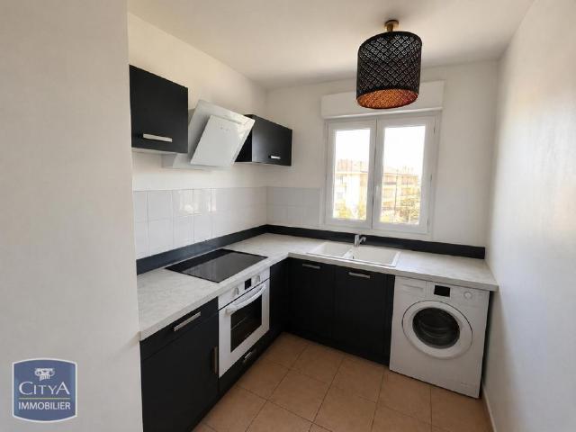 Location Appartement 2 pièces 42m² MONTEUX 84170