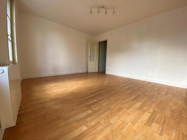 Location Appartement 2 pièces 42m² MONTRICHARD VAL DE CHER 41400