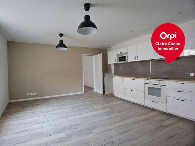 Location Appartement 2 pièces 42m² MAZAMET 81200