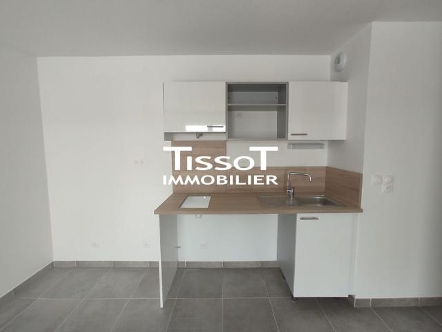 Location Appartement 2 pièces 42m² NIMES 30000