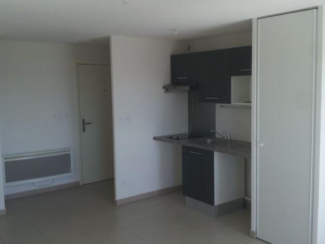 Location Appartement 2 pièces 42m² SORGUES 84700