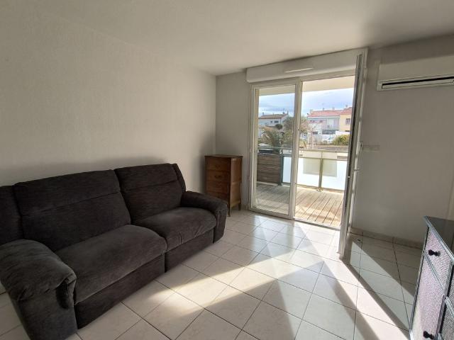 Location Appartement 2 pièces 42m² ST LAURENT DE LA SALANQUE 66250