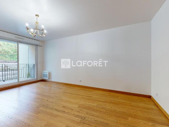 Location Appartement 2 pièces 47.6 m2 Saint Maurice
