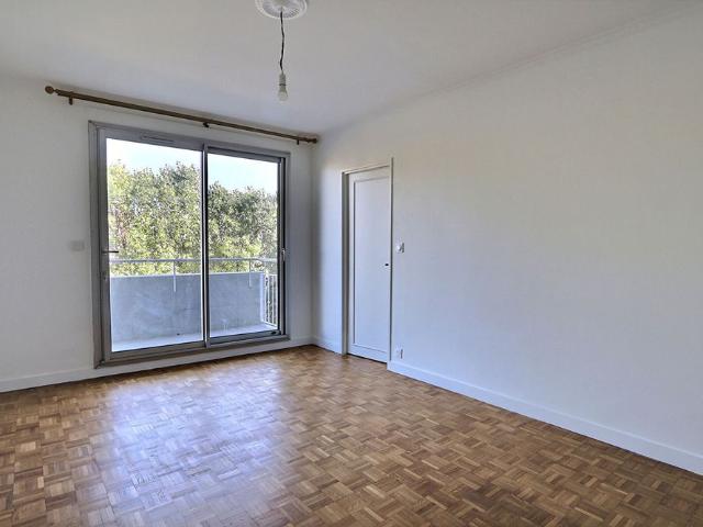 Location appartement 2 pièces, 47.94m², Aubervilliers