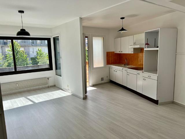 Location appartement 2 pièces, 47.00m², Chamalières