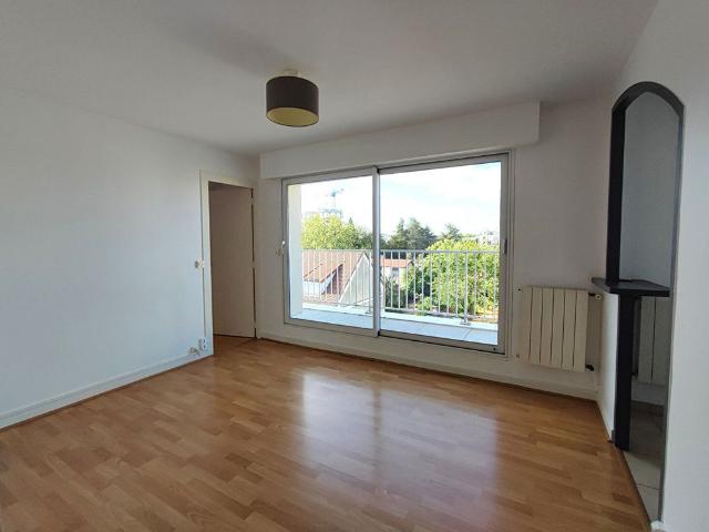 Location appartement 2 pièces, 47.00m², Saint Germain en Laye