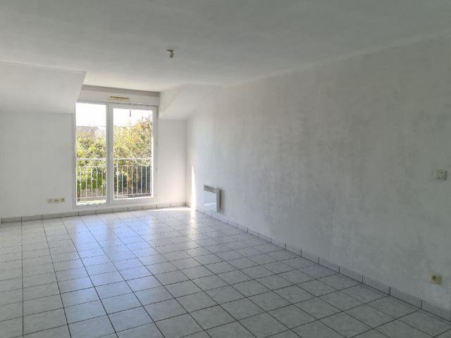 Location appartement 2 pièces, 47.09m², Villebarou