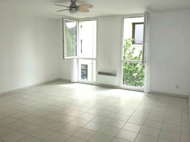 Location Appartement 2 pièces 47 m2 Lyon 9ème