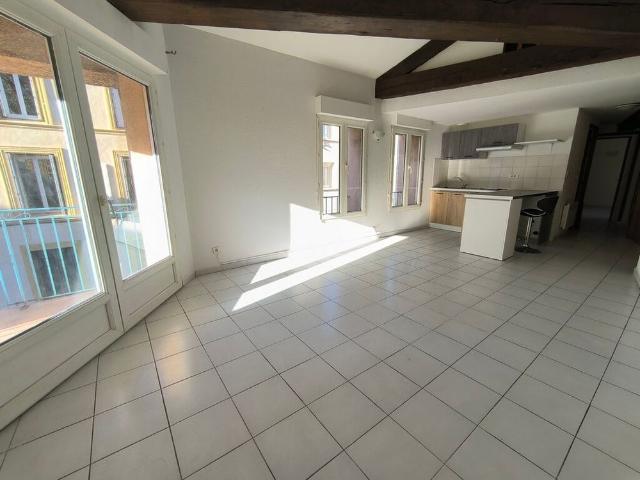 Location appartement 2 pièces, 47.21m², Narbonne