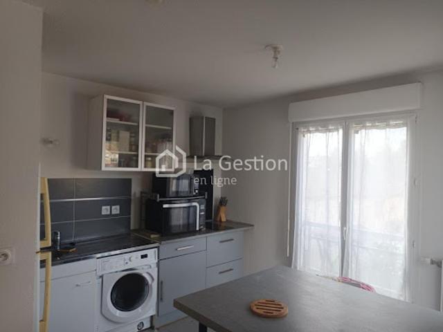 Location Appartement 2 pièces 47 m2 Vaulx en Velin