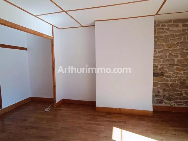 Location Appartement 2 pièces 47 m2 à Lons le Saunier