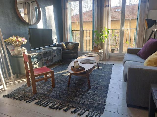 Location Appartement 2 pièces 47 m2 Aix en Provence