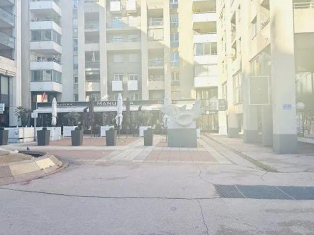 Location Appartement 2 pièces 47 m2 Marseille 8ème
