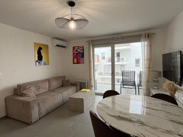 Location Appartement 2 pièces 47 m2 Marseille 9ème