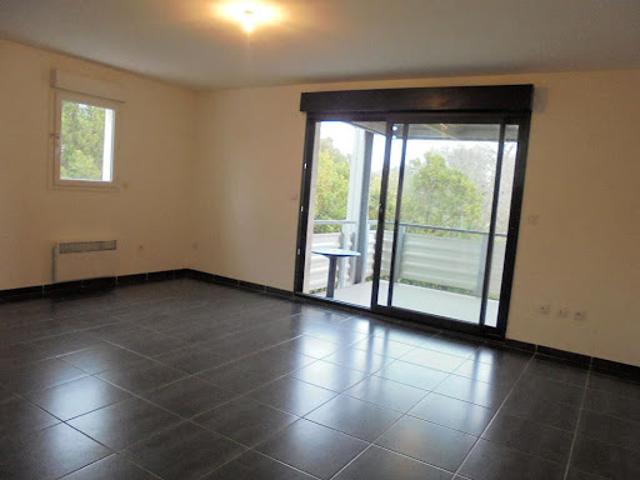 Location Appartement 2 pièces 47 m2 Miramas