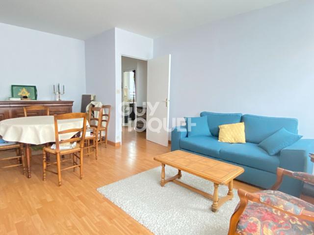 LOCATION: appartement 2 pièces 47 m² à CHATEAUDUN