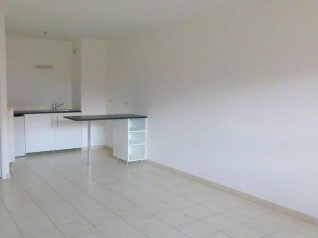 Location appartement 2 pièces 47 m² Lille 59000