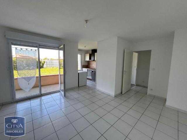 Location Appartement 2 pièces 47m² CASTELSARRASIN 82100