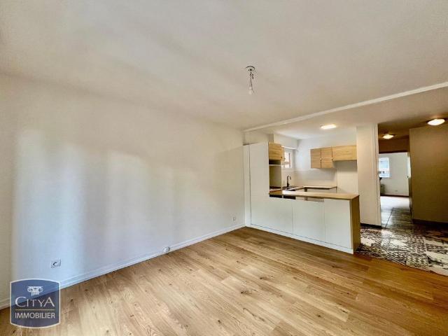 Location Appartement 2 pièces 47m² CHAMBERY 73000