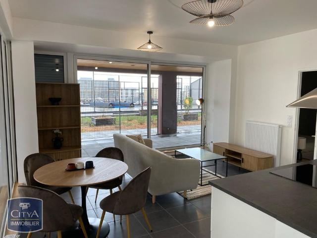 Location Appartement 2 pièces 47m² BORDEAUX 33800