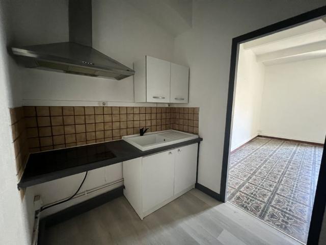 Location Appartement 2 pièces 47m² BAGES 11100